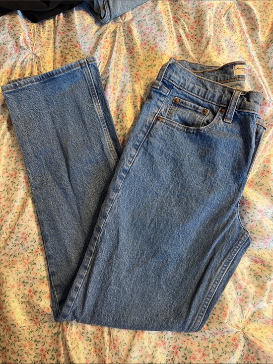 Abercrombie & Fitch Denim - Abercrombie 90s Straight Mid-Rise Blue Women's Jeans
